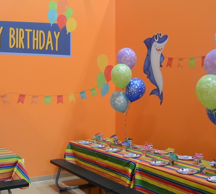 big-wave-bounce-park-kids-birthday-party-and-play-date-place-photo